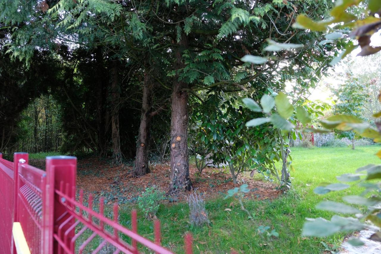 La Maison Jaune A La Janaie Parigne Bagian luar foto